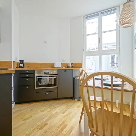 Apartment Beautiful Bright Near The Marais