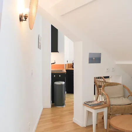 Apartment Bright Just Steps From The Marais *