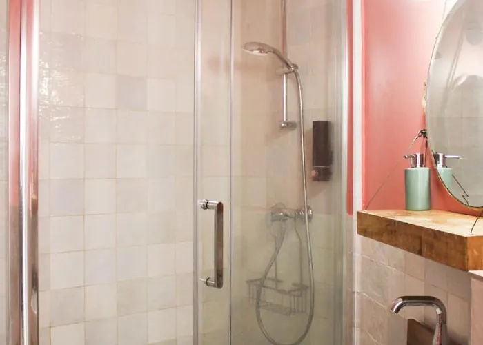 Apartment Bright Just Steps From The Marais