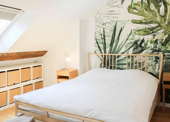 Apartment Bright Just Steps From The Marais Paris